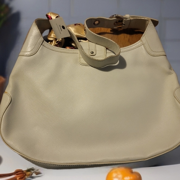 Salvatore Ferragamo Cream Shoulder Bag with Scarf Accent - Picture 7 of 11